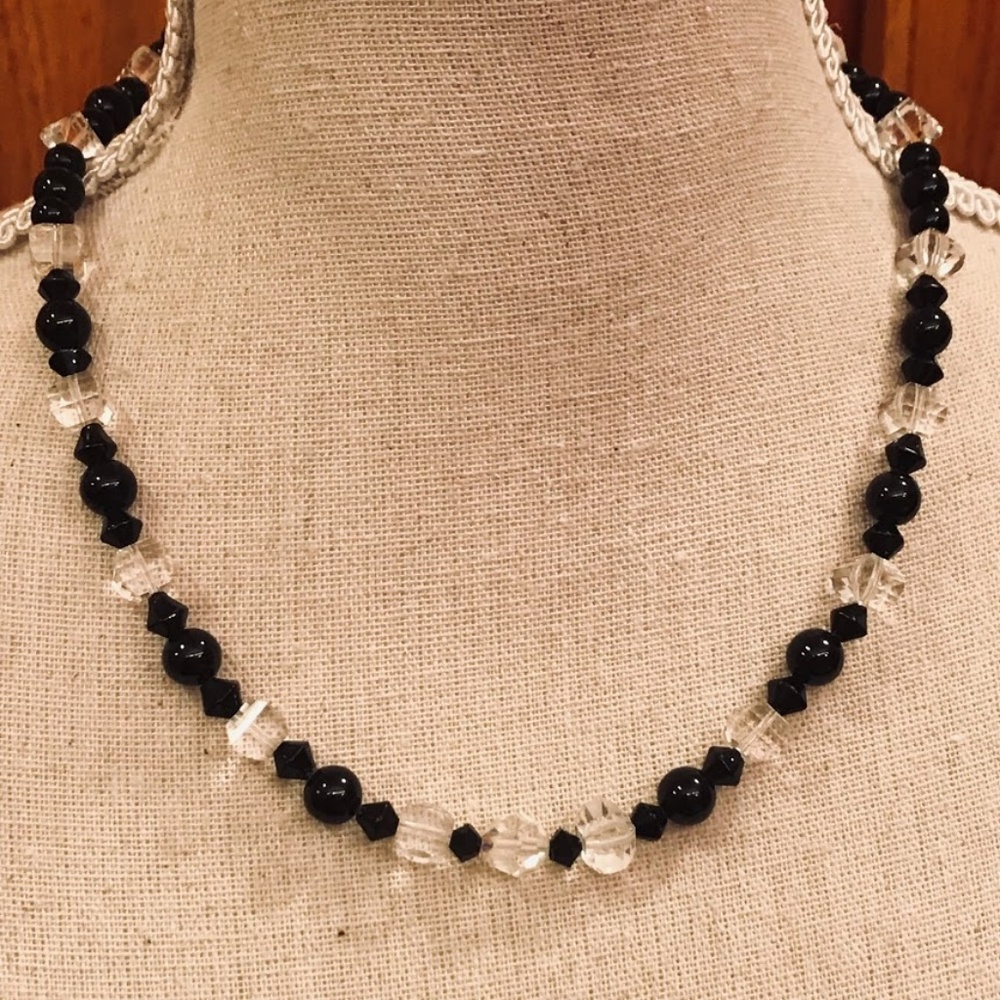 Vintage Glass Beaded Necklace Art Deco Retro Mod Flapper Pinup